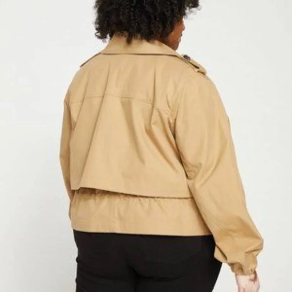 Universal Standard Leonard Cropped Trench Coat Size Small 14/16 NWOT - Picture 2 of 4